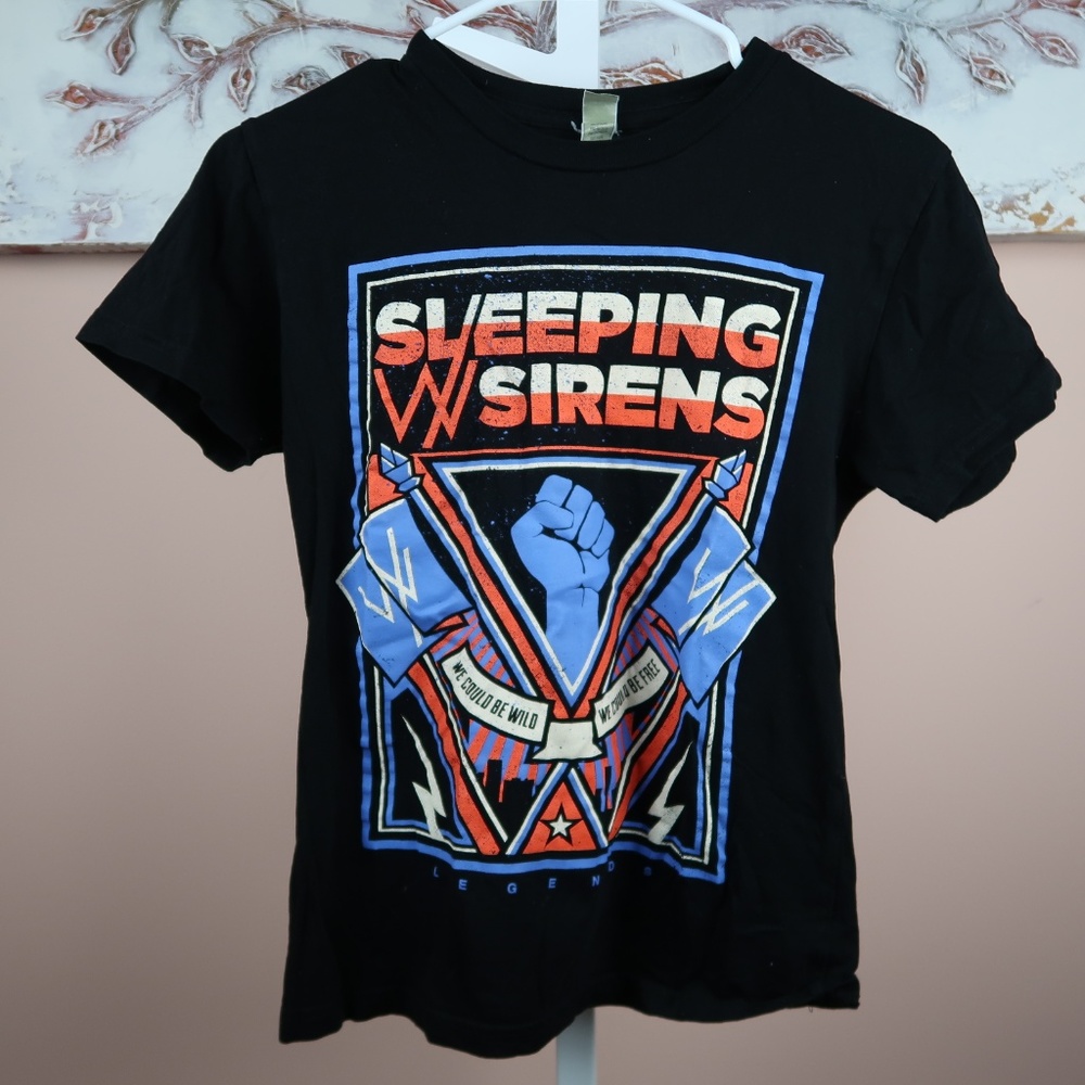 Hot Topic Sleeping W/ Sirens Band Tee
